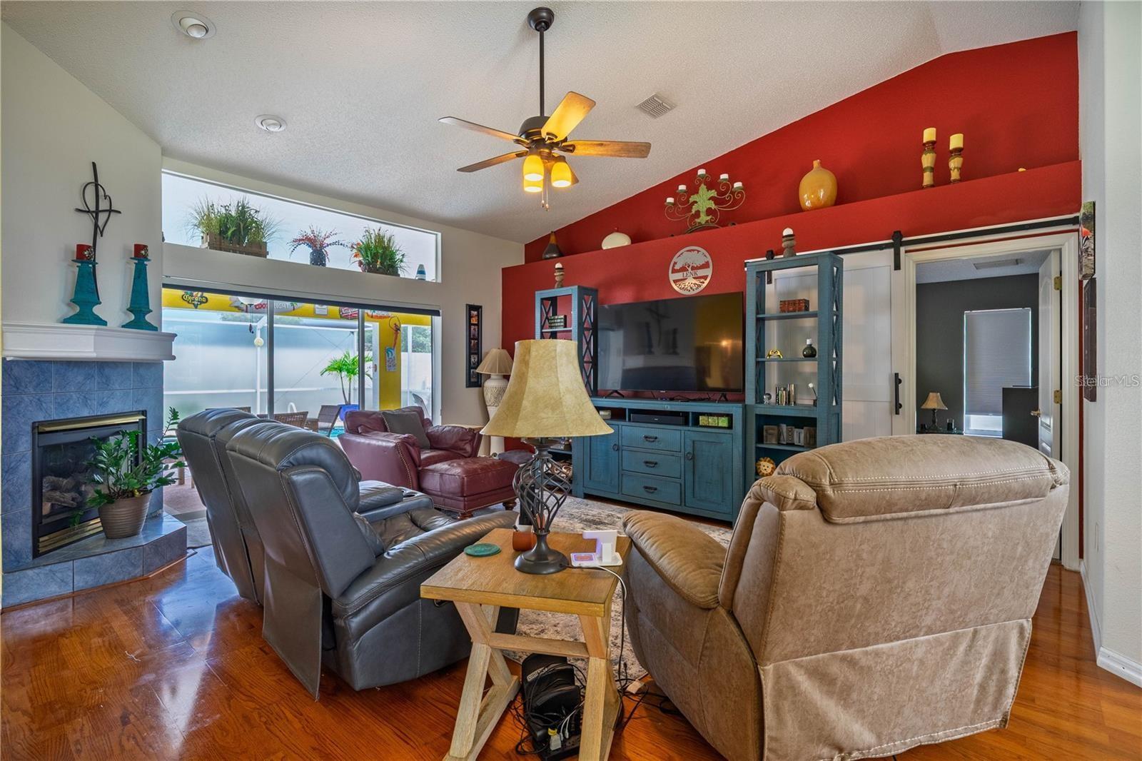 Image 4 of 36 For 9105 Robin Nest Drive