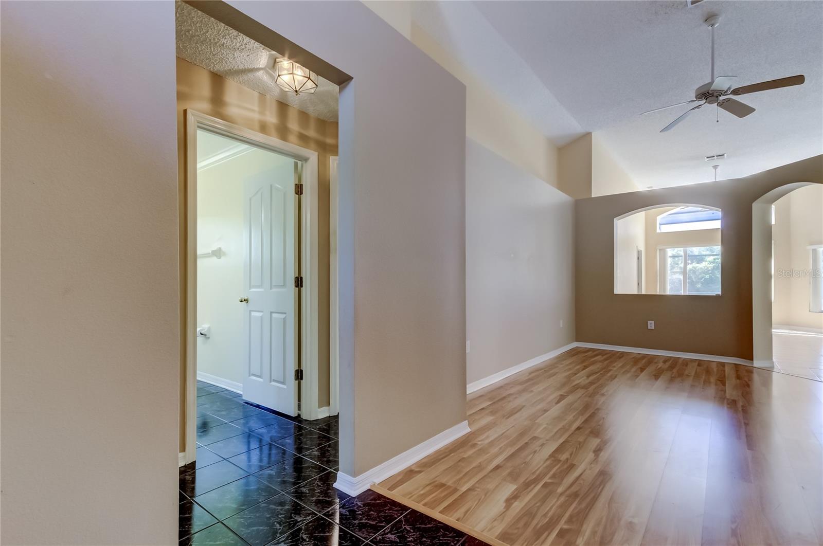 Listing photo id 1 for 10002 Oasis Palm Drive