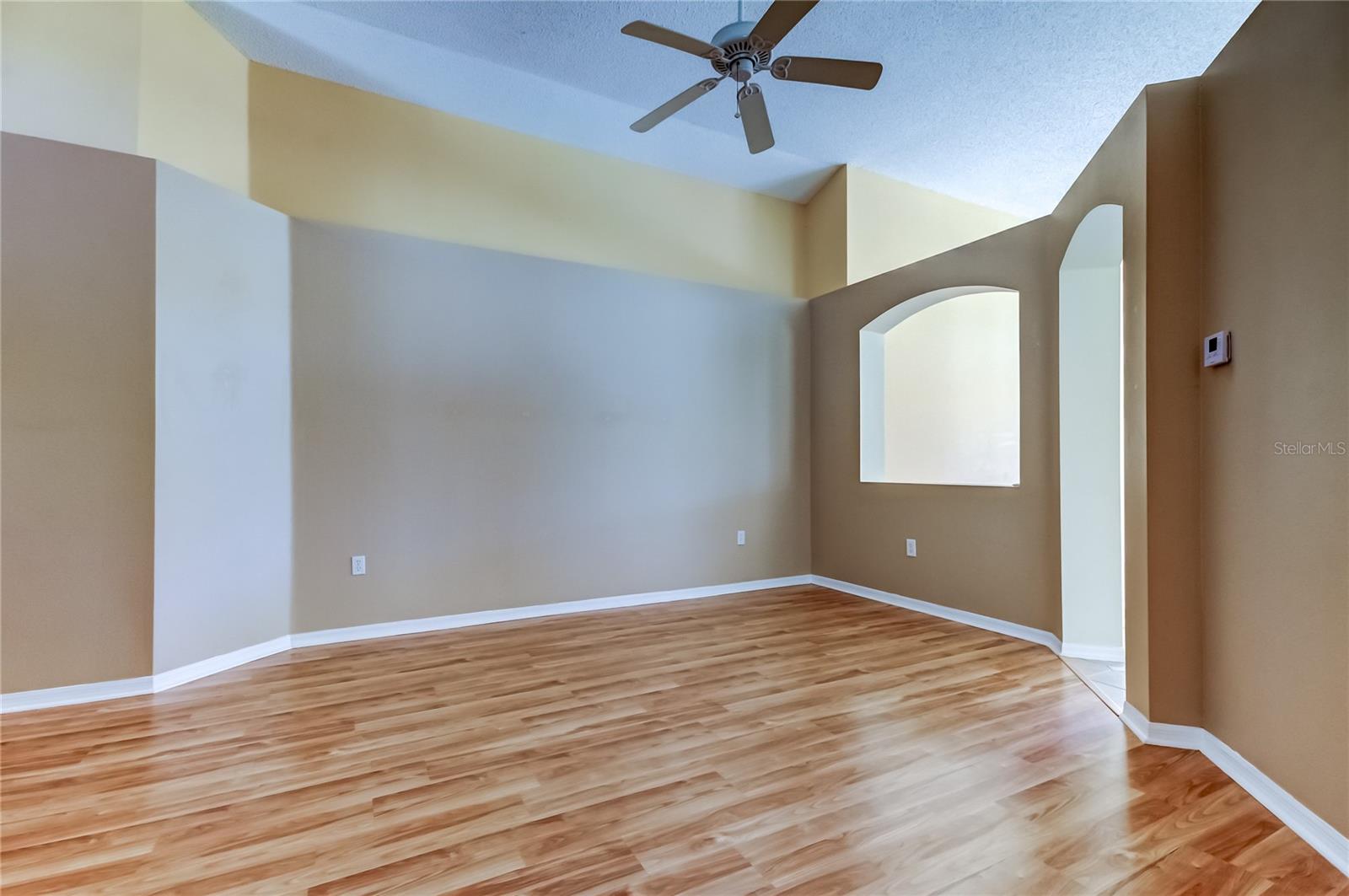 Listing photo id 3 for 10002 Oasis Palm Drive