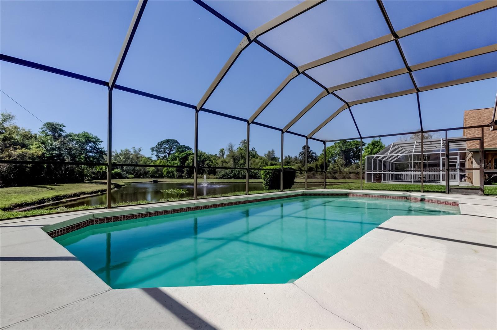 Listing photo id 54 for 10002 Oasis Palm Drive