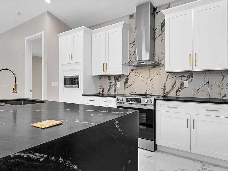 Image 5 of 31 For 2835 60th Avenue N