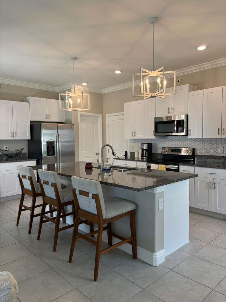 Listing photo id 8 for 21834 Adriatic Lane