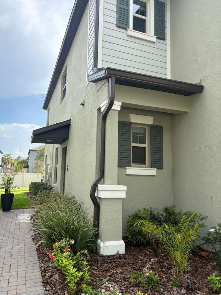 Listing photo id 1 for 21834 Adriatic Lane