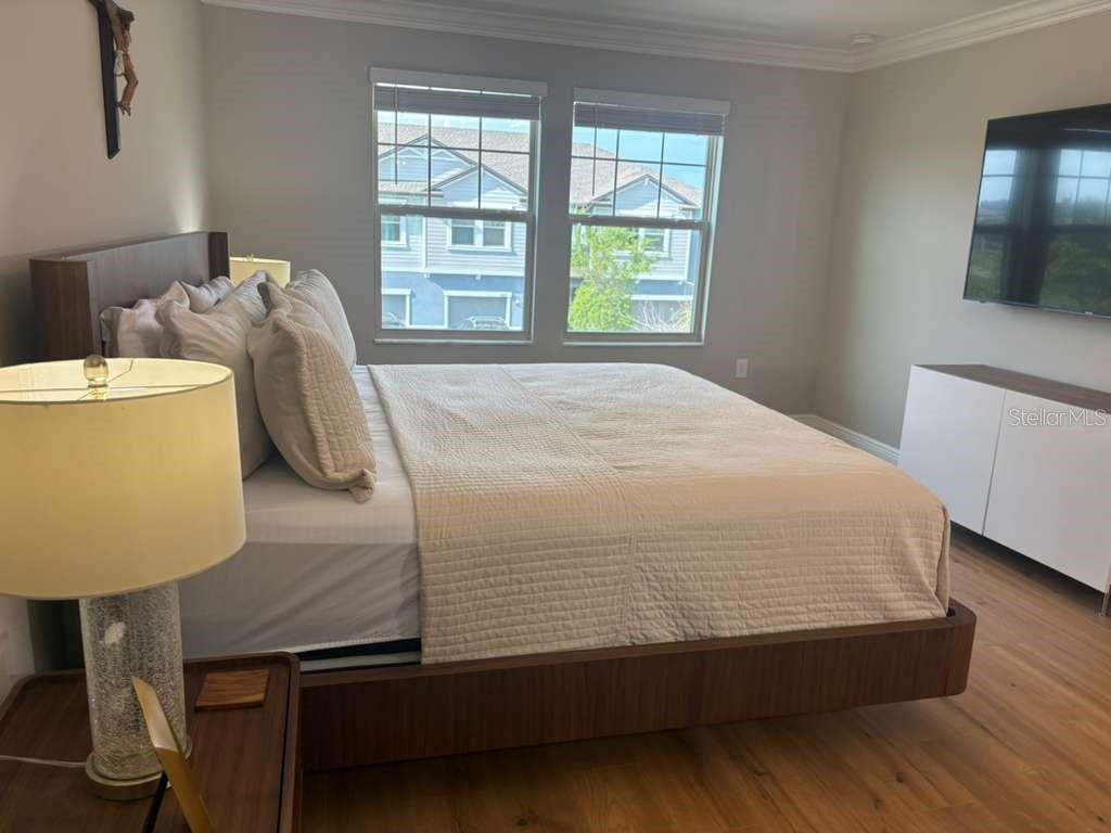 Listing photo id 31 for 21834 Adriatic Lane