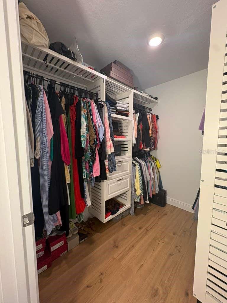 Listing photo id 33 for 21834 Adriatic Lane