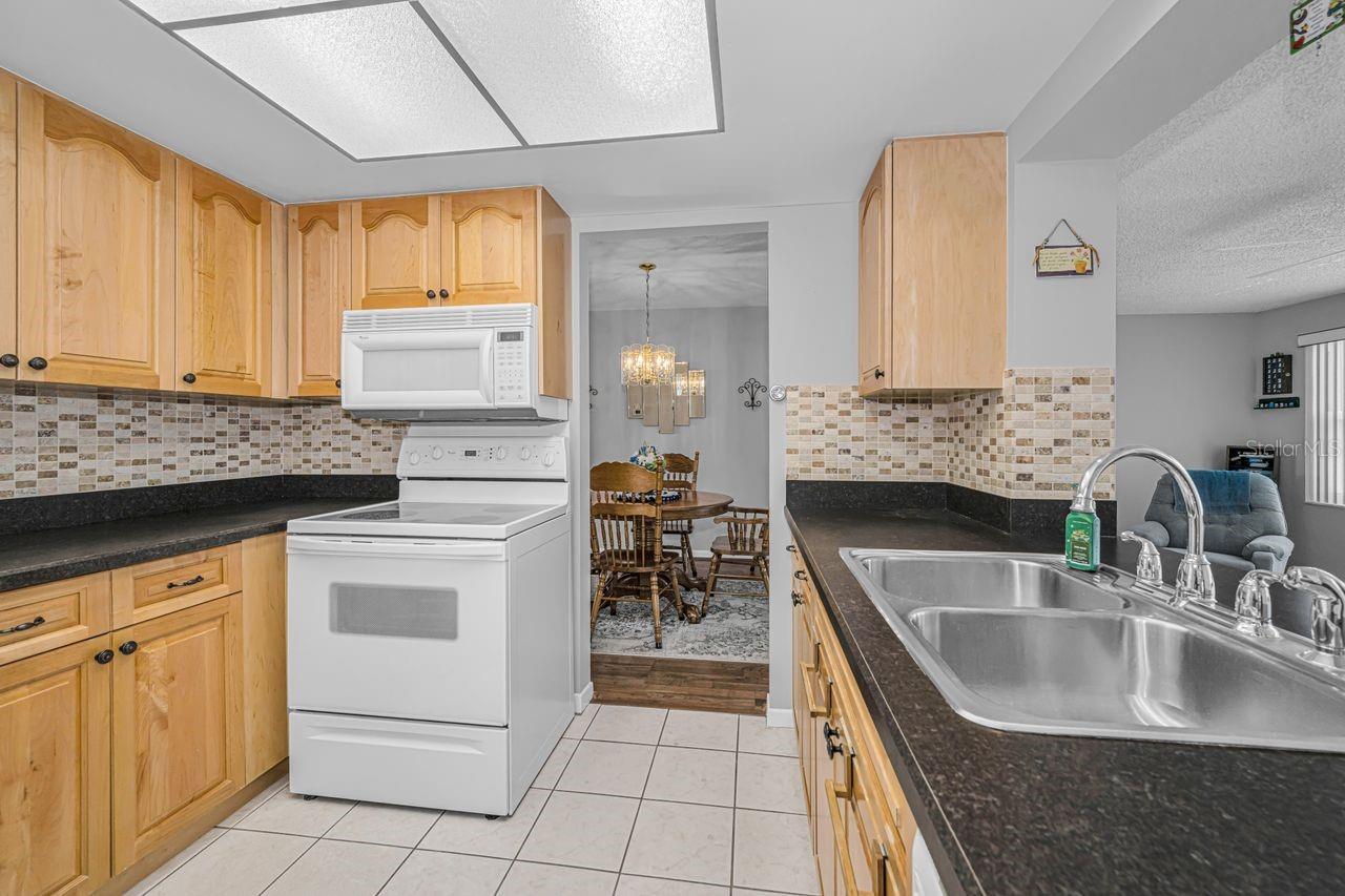 Image 19 of 58 For 4526 100th Avenue N 4256