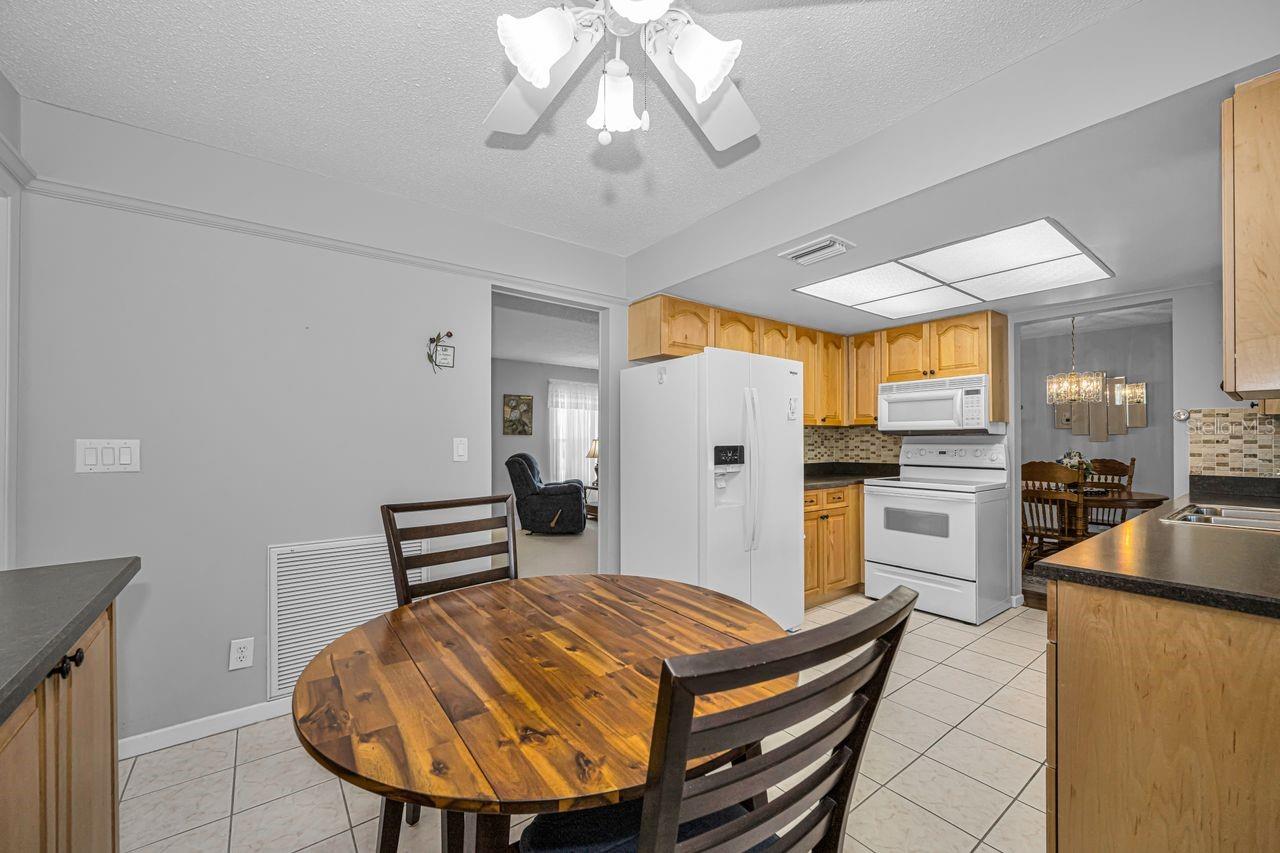 Image 25 of 58 For 4526 100th Avenue N 4256