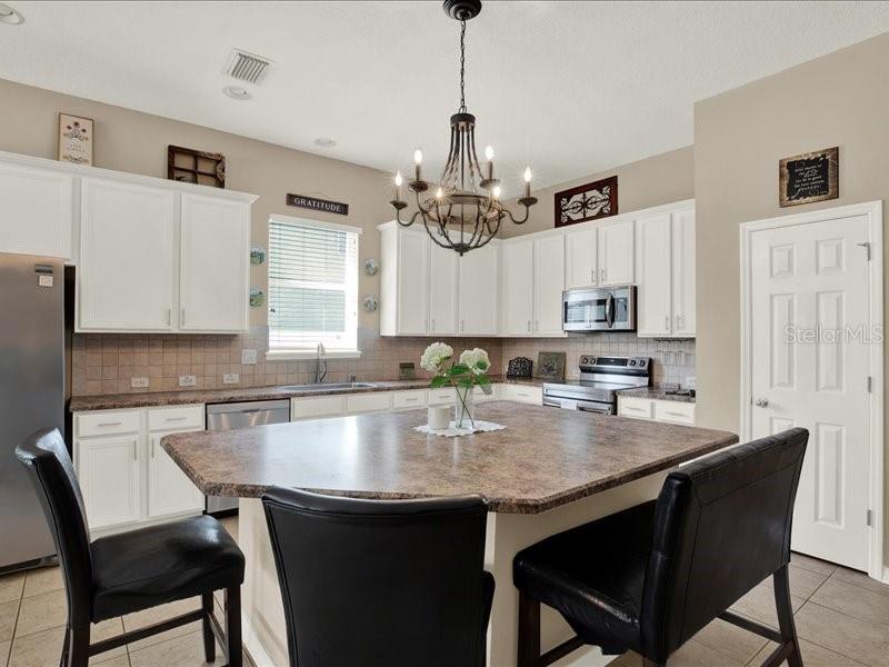 Image 9 of 31 For 13305 Tiger Lilly Lane