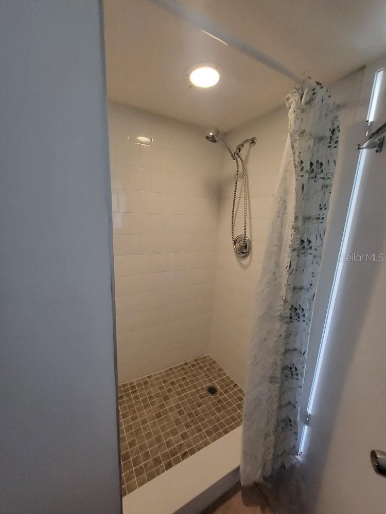 Image 12 of 15 For 7400 Sun Island Drive S 205