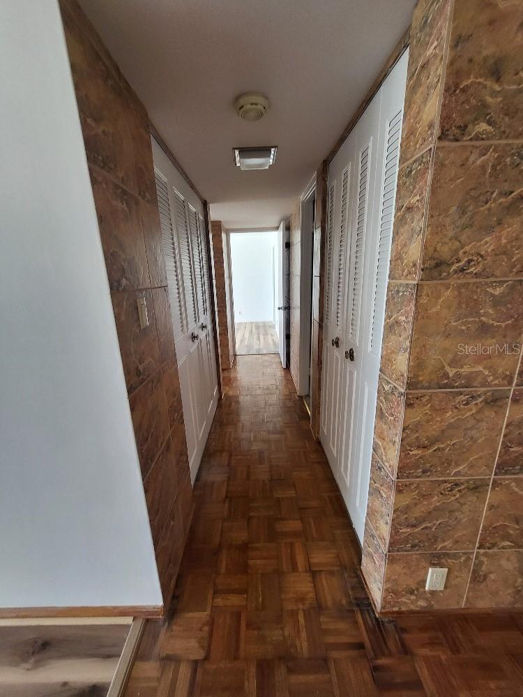 Image 9 of 15 For 7400 Sun Island Drive S 205