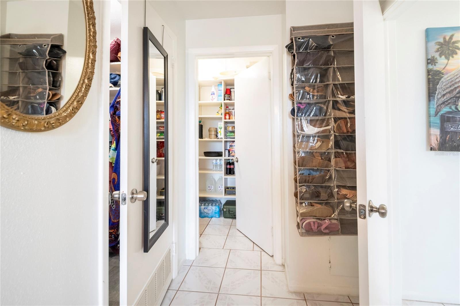 Image 19 of 30 For 4375 Tahitian Gardens Circle B