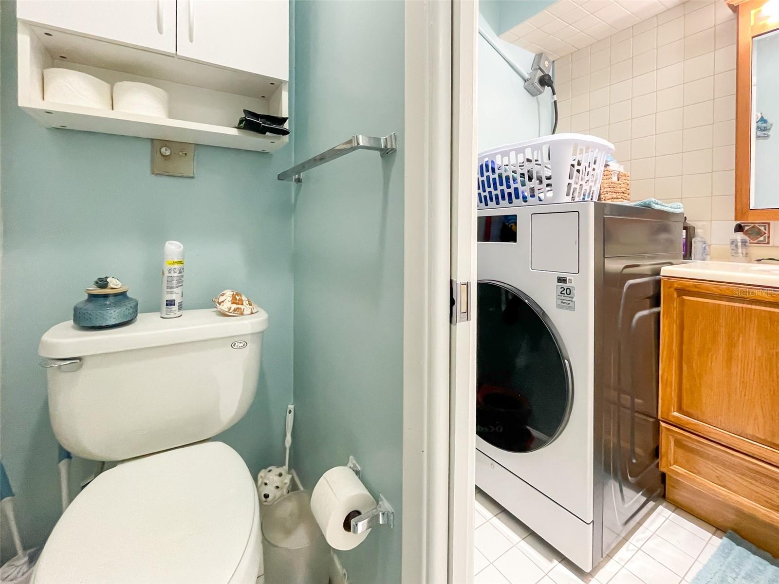 Image 24 of 30 For 4375 Tahitian Gardens Circle B