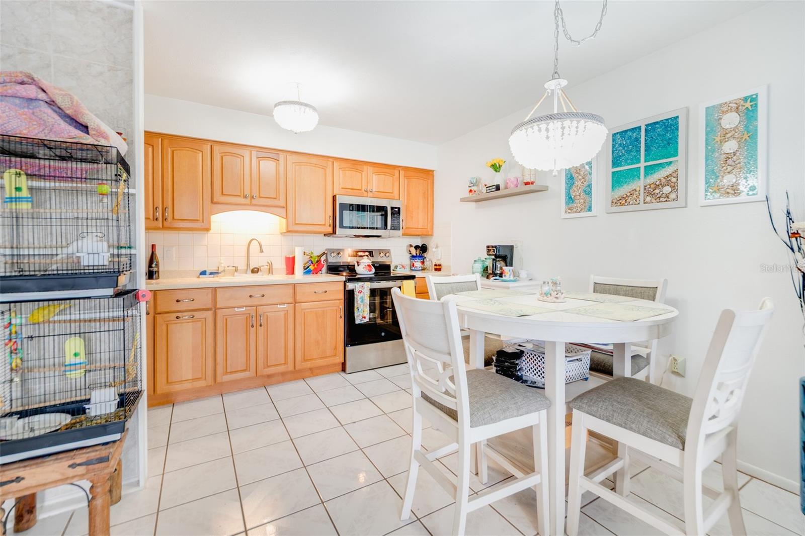 Image 6 of 30 For 4375 Tahitian Gardens Circle B