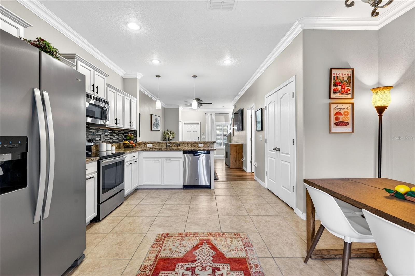 Image 11 of 29 For 2713 Lantern Hill Avenue