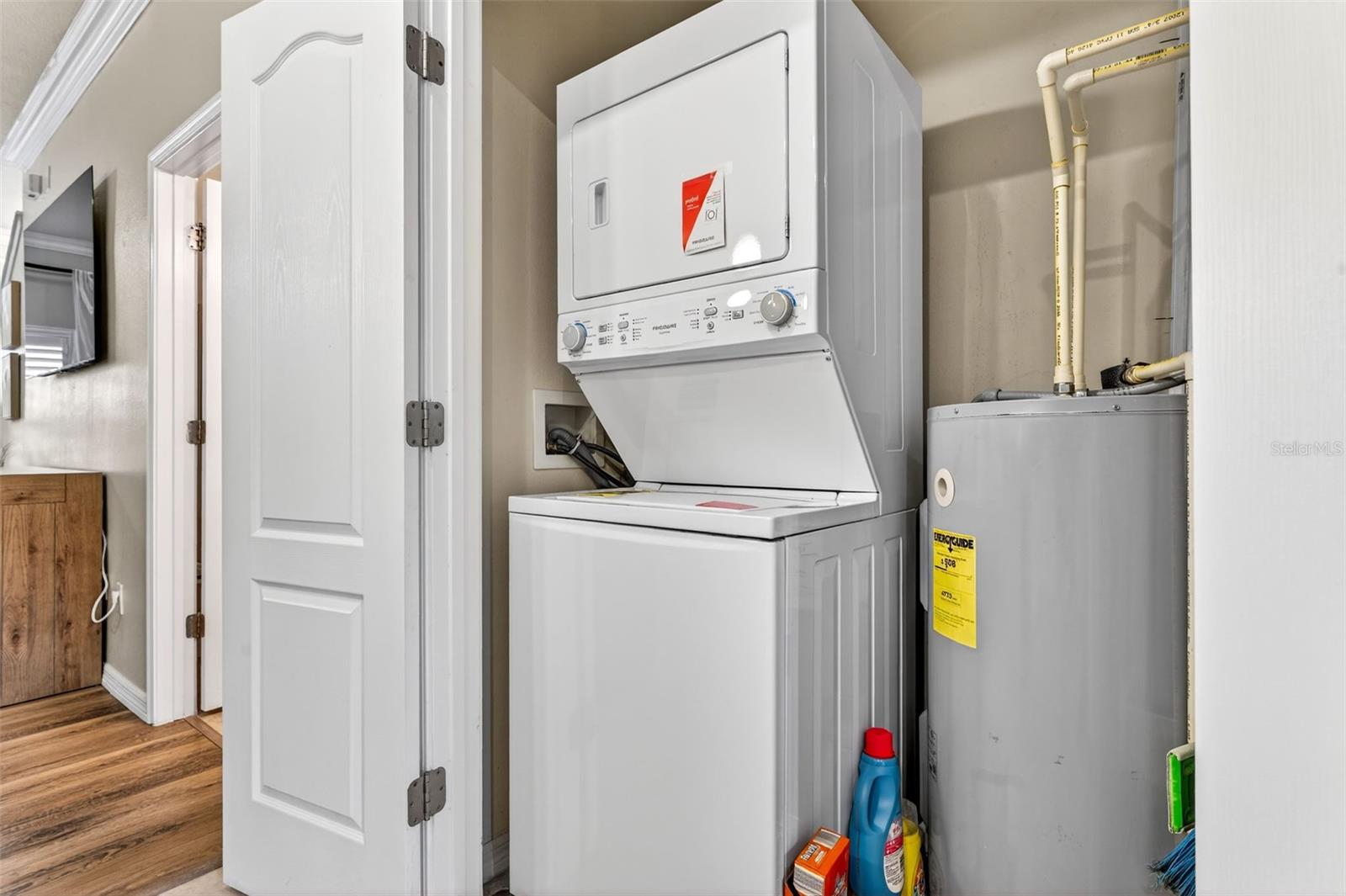 Image 23 of 29 For 2713 Lantern Hill Avenue