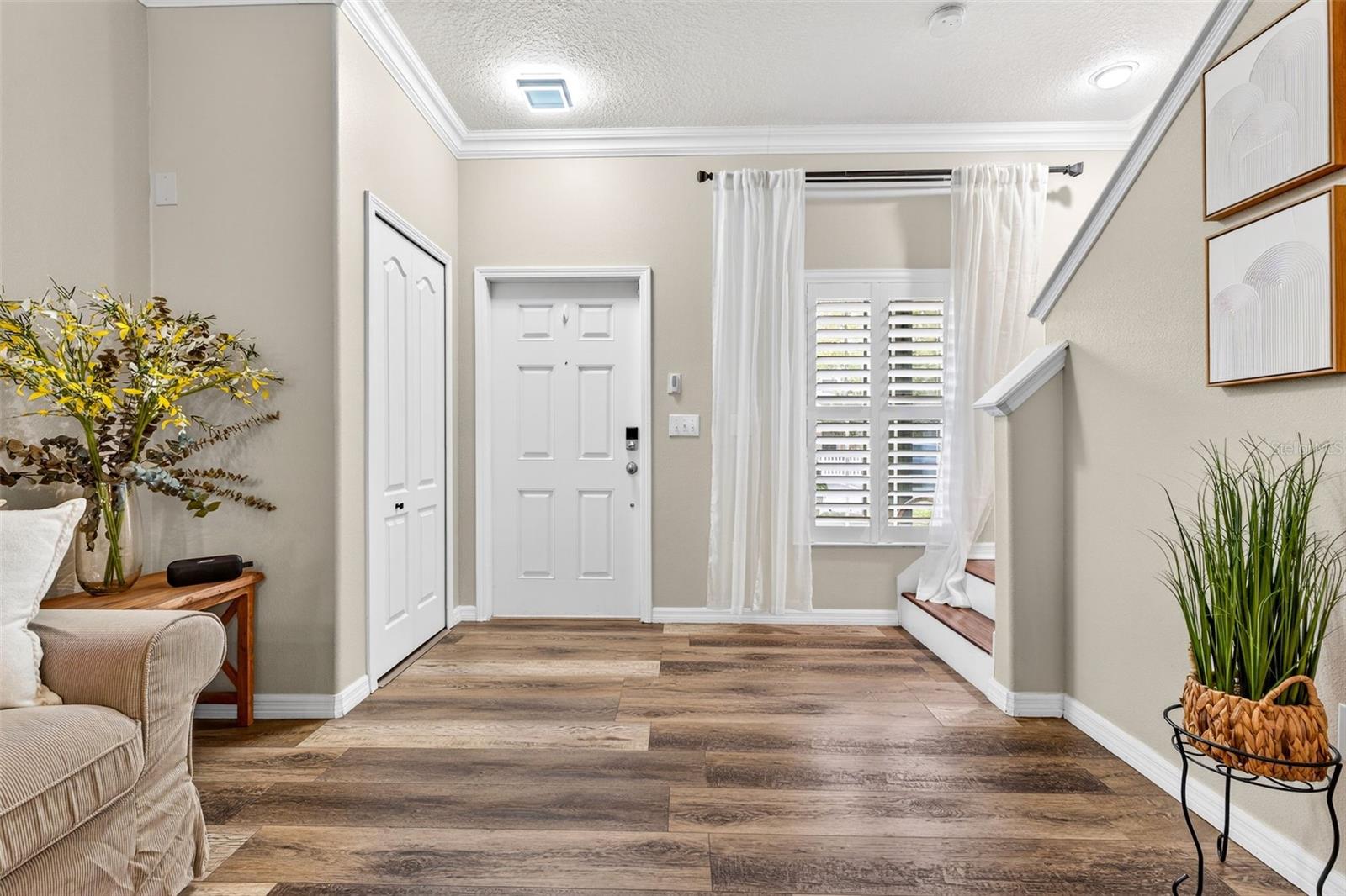 Image 6 of 29 For 2713 Lantern Hill Avenue