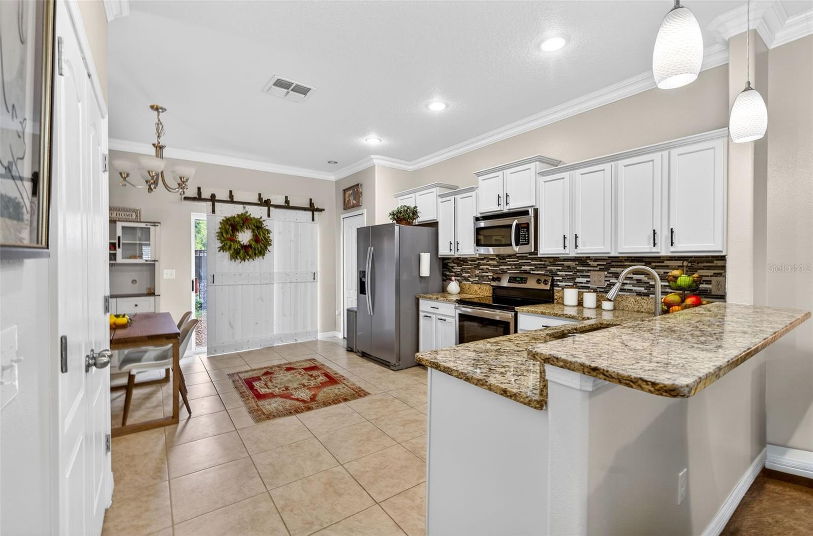 Image 9 of 29 For 2713 Lantern Hill Avenue