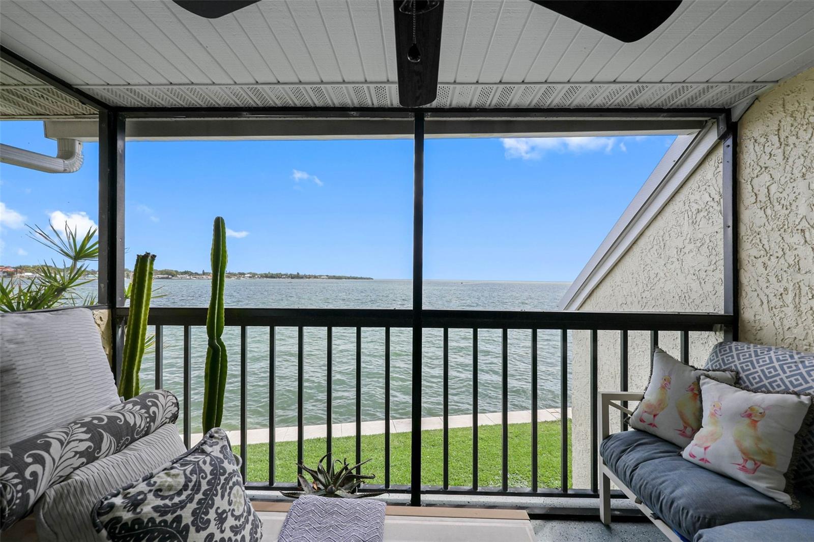 Image 11 of 41 For 7300 Sunshine Skyway Lane S 210