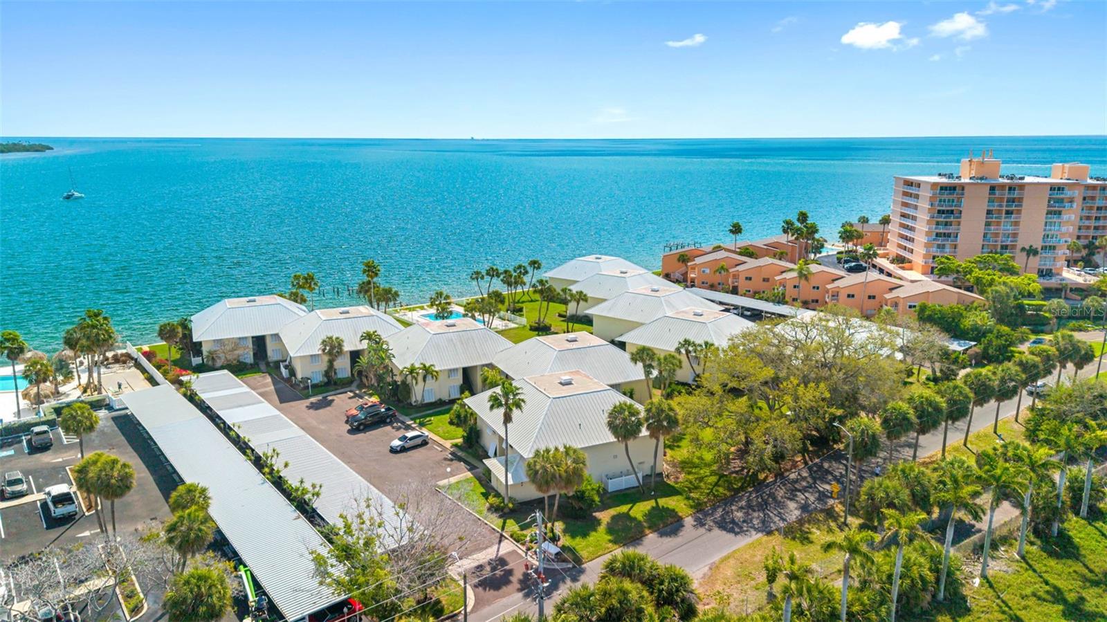 Image 33 of 41 For 7300 Sunshine Skyway Lane S 210