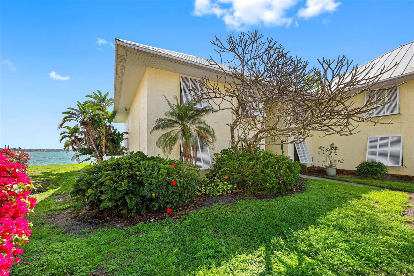 Image 4 of 41 For 7300 Sunshine Skyway Lane S 210