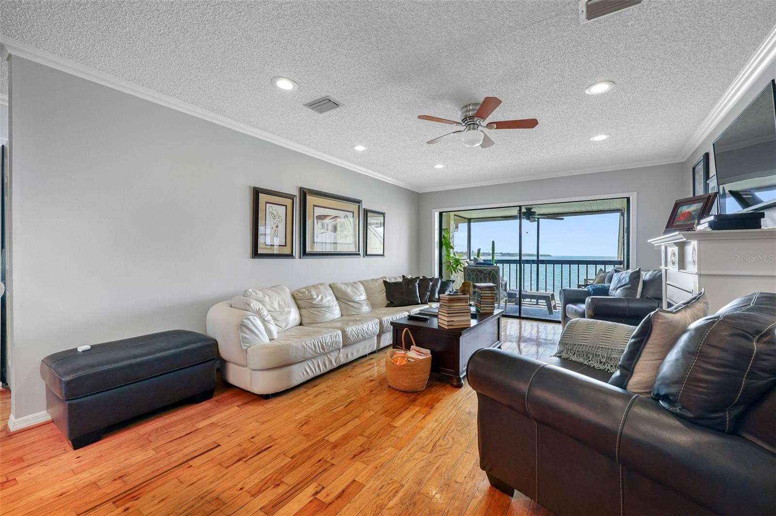 Image 8 of 41 For 7300 Sunshine Skyway Lane S 210