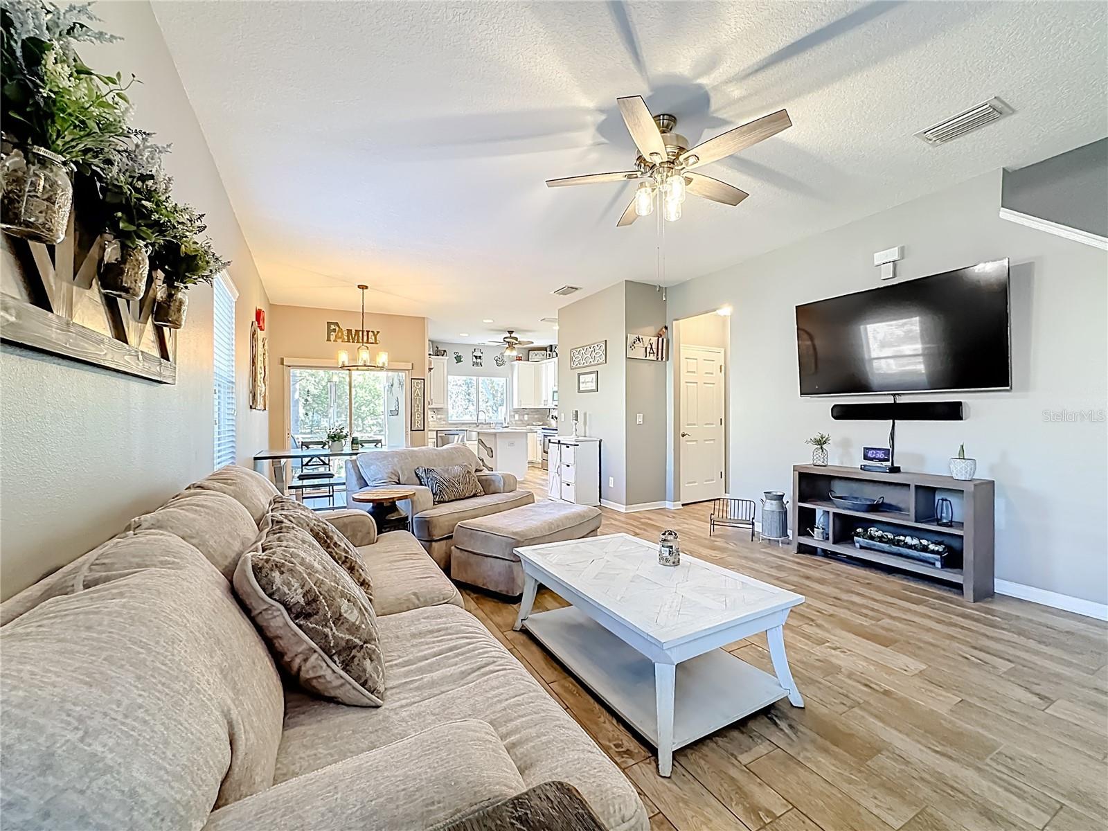 Image 8 of 39 For 9244 River Rock Lane