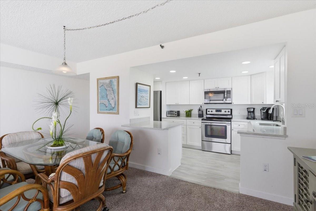 Image 13 of 59 For 15400 Gulf Blvd  501