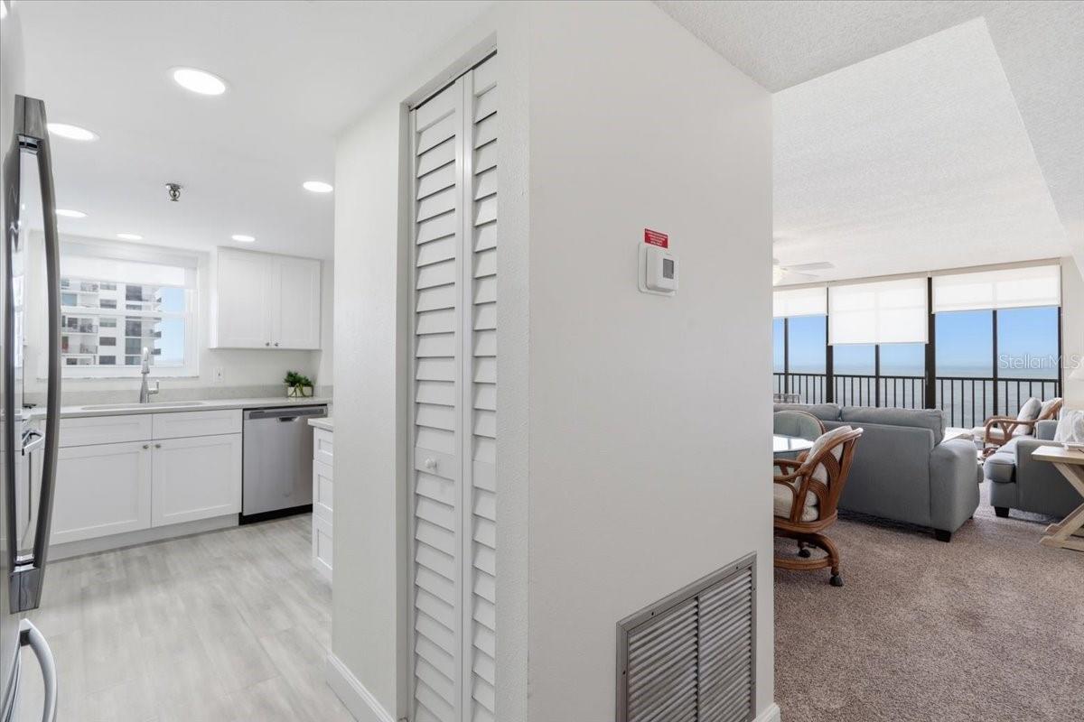 Image 17 of 59 For 15400 Gulf Blvd  501