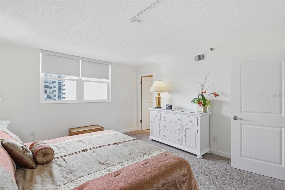 Image 20 of 59 For 15400 Gulf Blvd  501