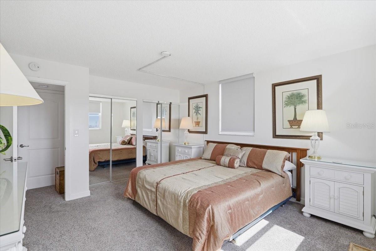 Image 22 of 59 For 15400 Gulf Blvd  501