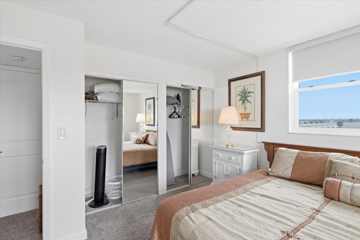 Image 23 of 59 For 15400 Gulf Blvd  501