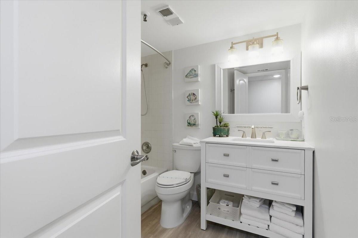 Image 30 of 59 For 15400 Gulf Blvd  501