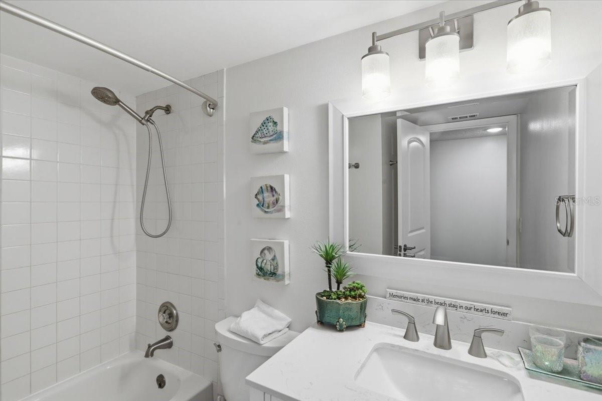 Image 32 of 59 For 15400 Gulf Blvd  501