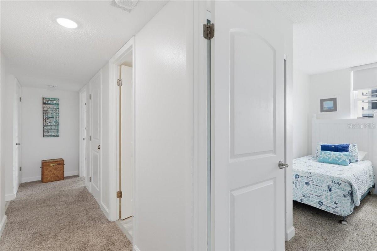 Image 36 of 59 For 15400 Gulf Blvd  501