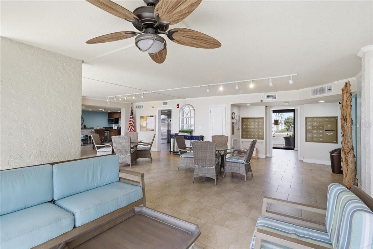 Image 52 of 59 For 15400 Gulf Blvd  501