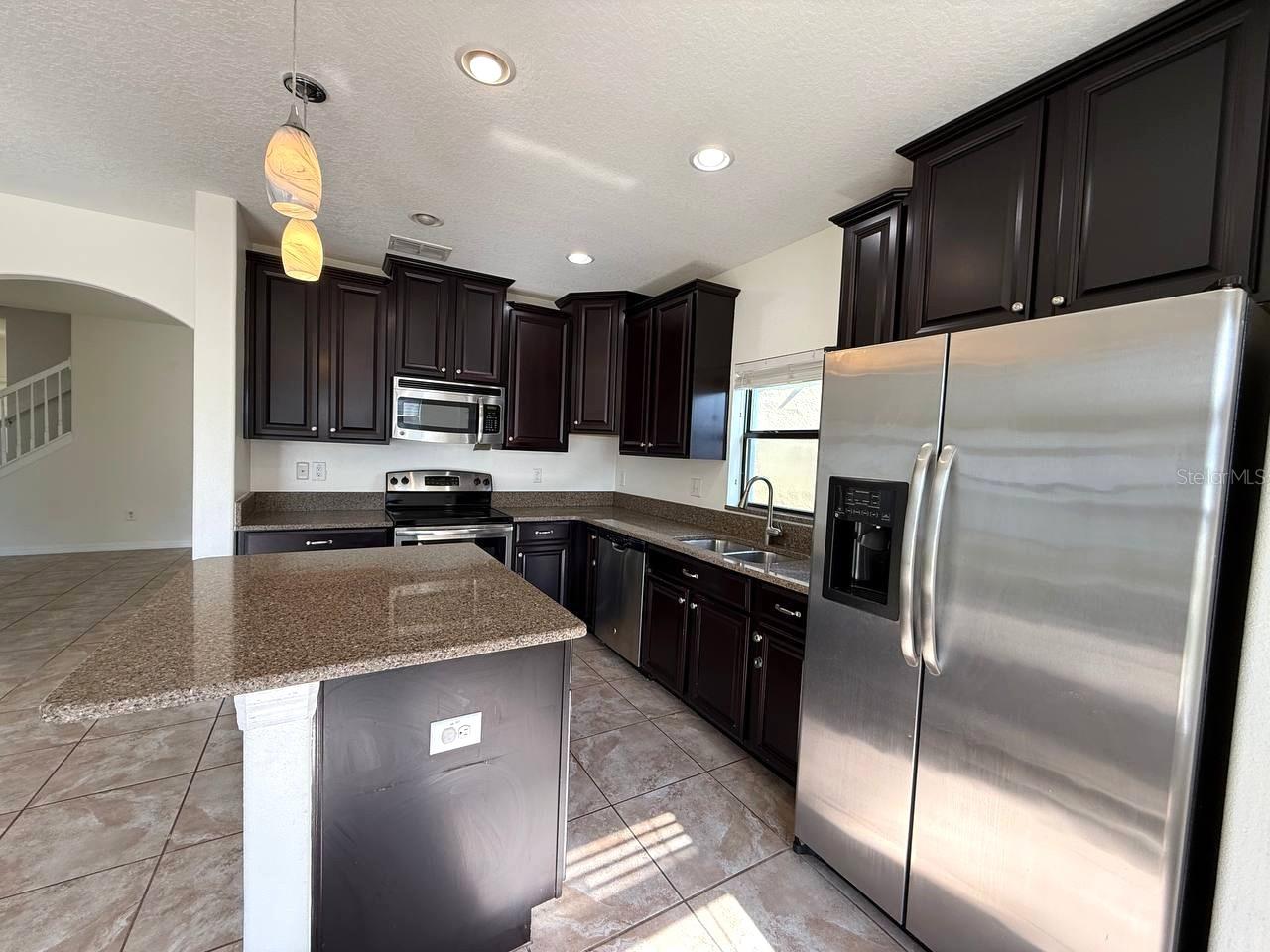 Image 10 of 27 For 20023 Date Palm Way