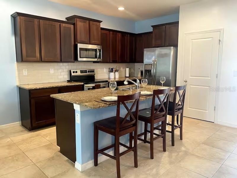 Image 4 of 14 For 8618 Palmer Park Circle