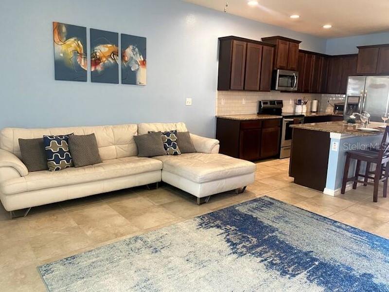 Image 6 of 14 For 8618 Palmer Park Circle