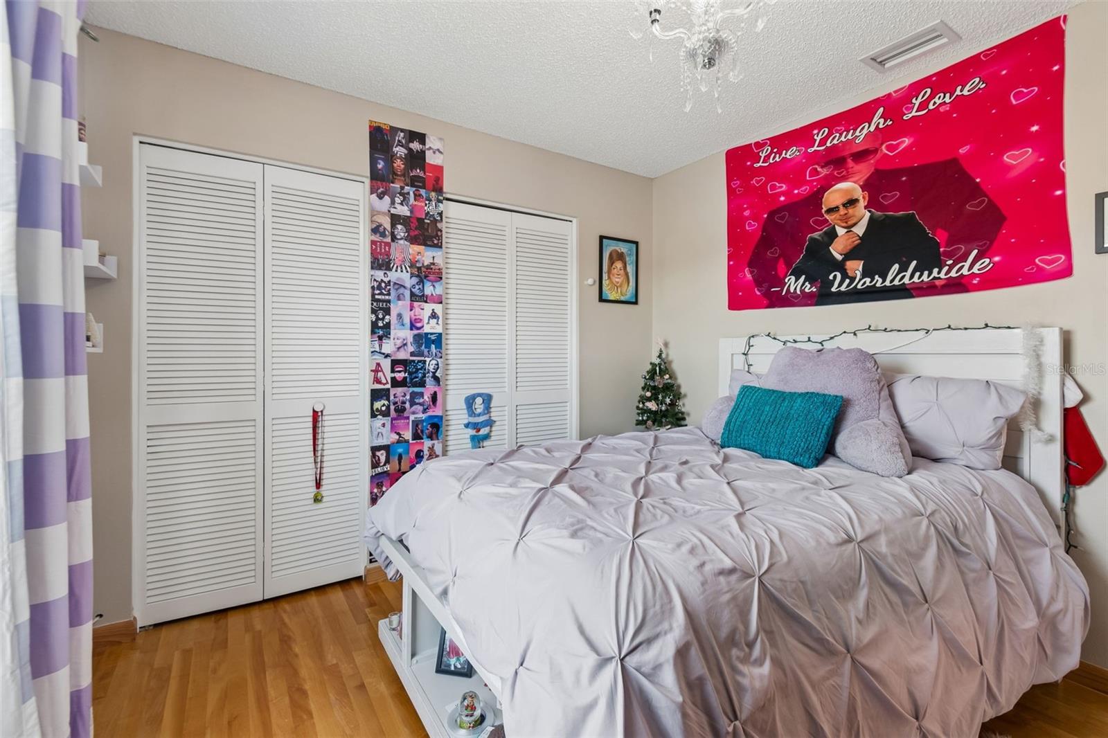 Image 25 of 54 For 11415 Whispering Hollow