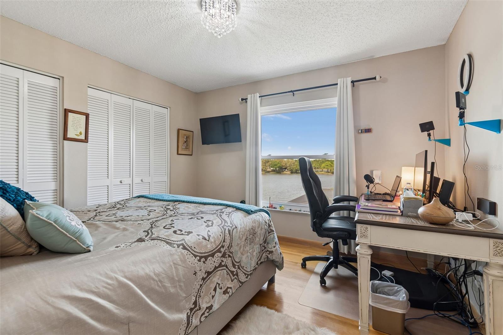 Image 27 of 54 For 11415 Whispering Hollow