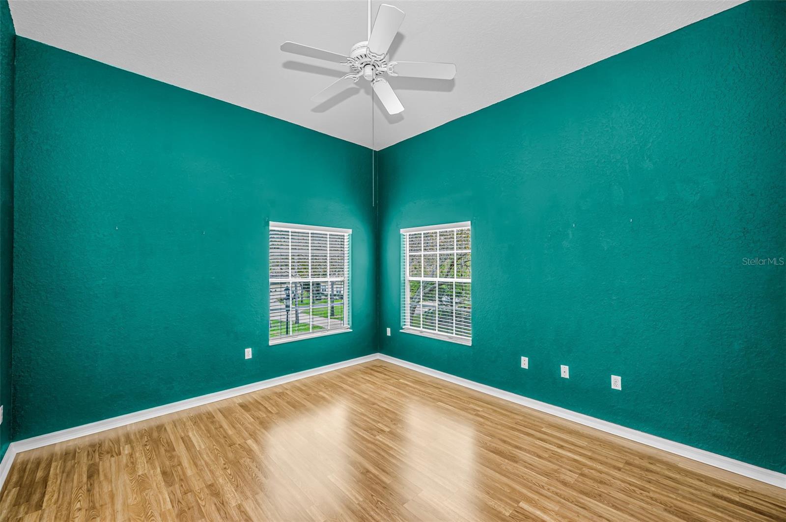 Image 32 of 86 For 2175 Oak Forest Lane