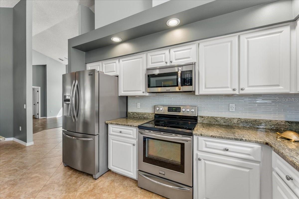 Image 17 of 54 For 9112 Calle Alta