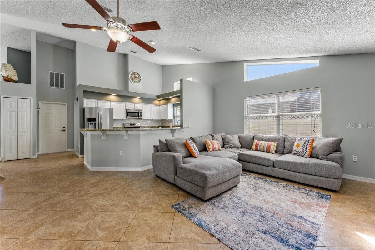 Image 21 of 54 For 9112 Calle Alta