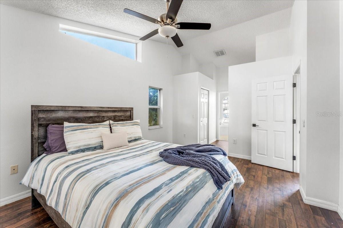 Image 25 of 54 For 9112 Calle Alta