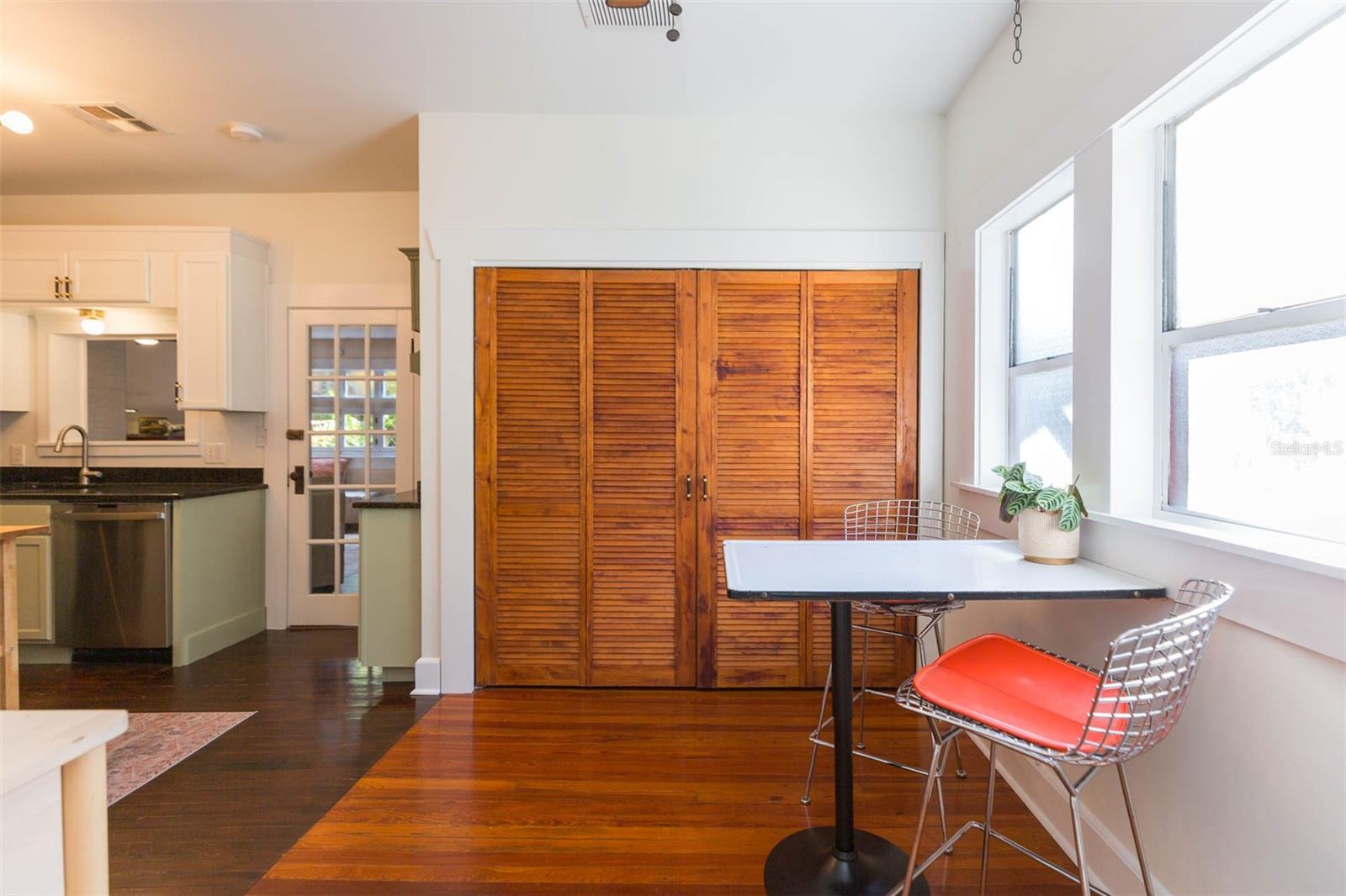 Image 13 of 33 For 917 Broad Street