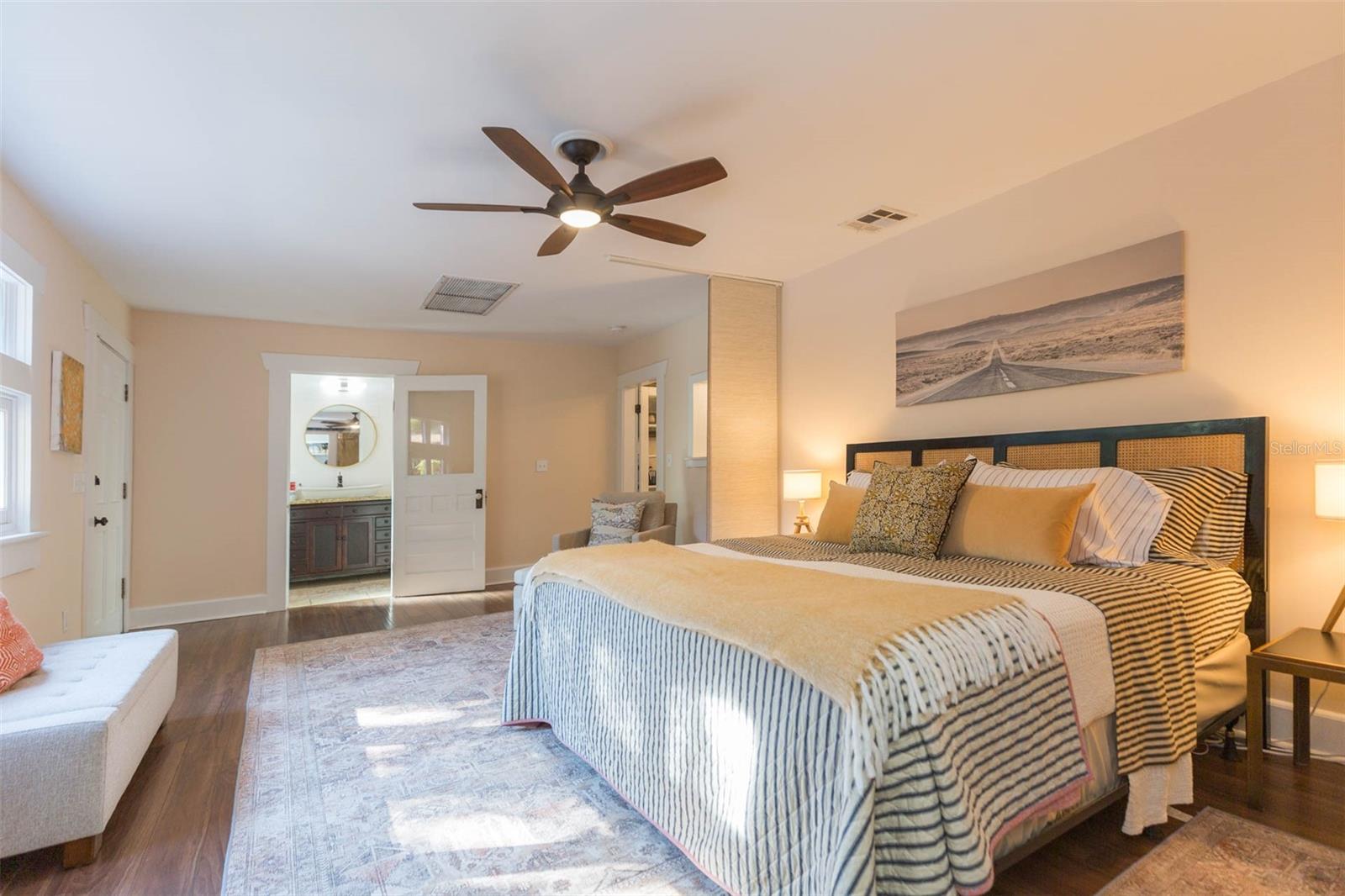 Image 23 of 33 For 917 Broad Street