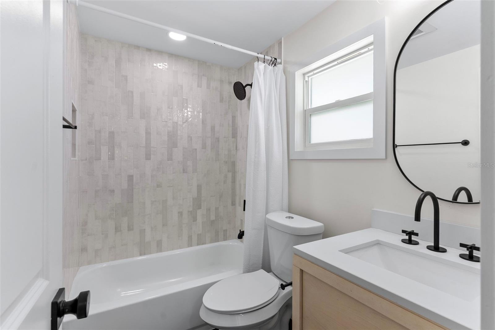 Image 19 of 37 For 4501 Highland Avenue