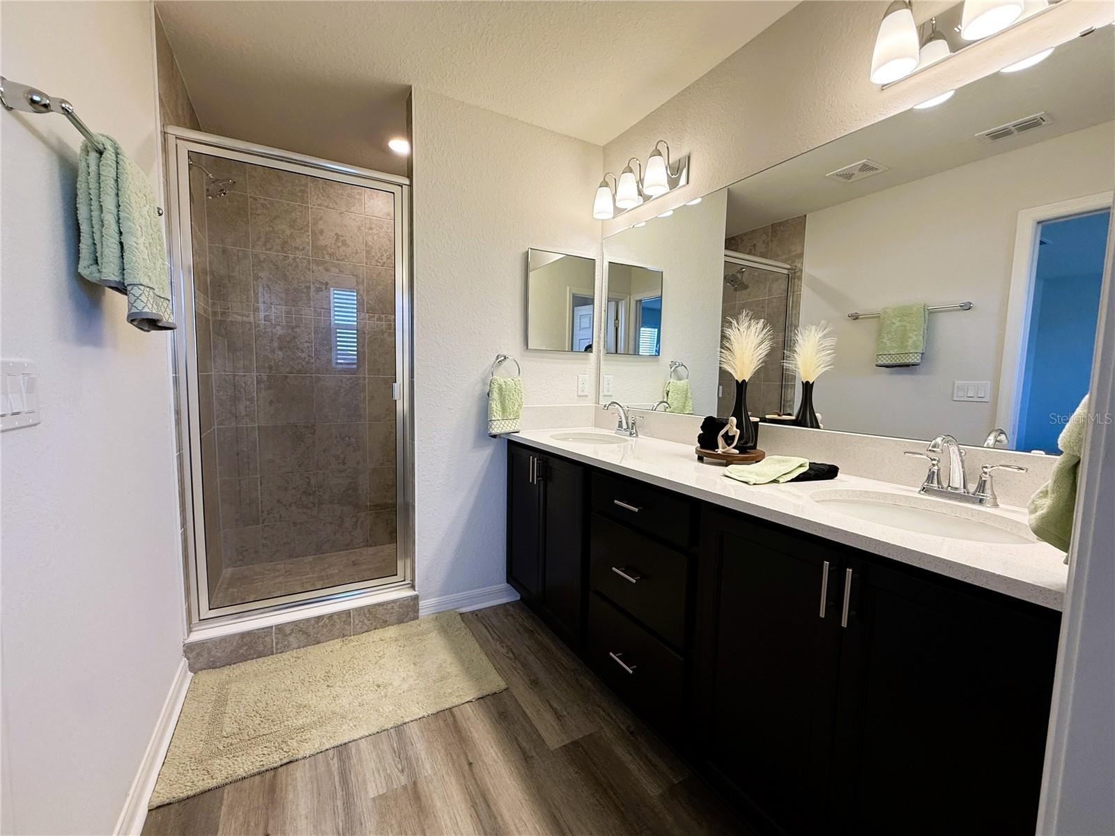 Image 18 of 44 For 390 Windy Willow Way