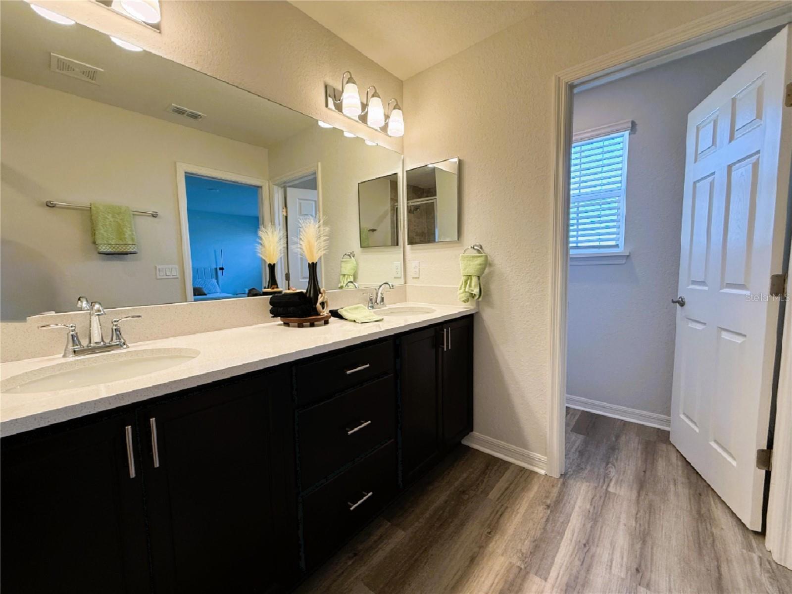 Image 19 of 44 For 390 Windy Willow Way