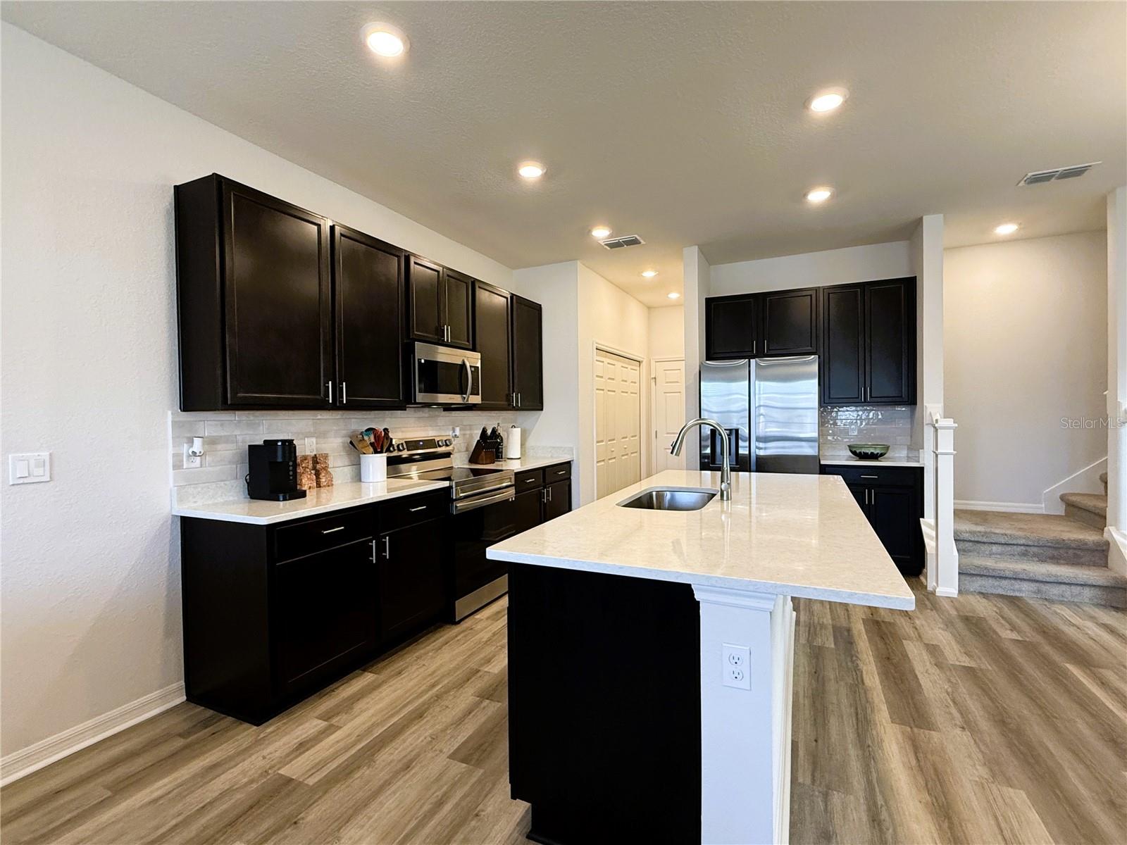 Image 7 of 44 For 390 Windy Willow Way